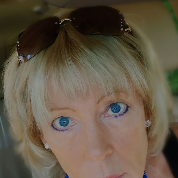 Meet your Posher, Susanne - Picture 1 of 1